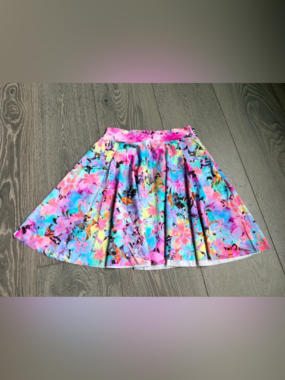 Exotica ExoticAthletica Floral Silky Narrow Waisted Mini Skater Skirt Size M